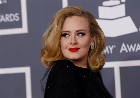 Adele reina por segundo año consecutivo las ventas mundiales de discos
