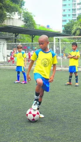 También buscan formar muchas personas de bien 