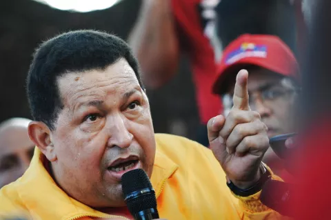 Chávez dice que Capriles lo imita