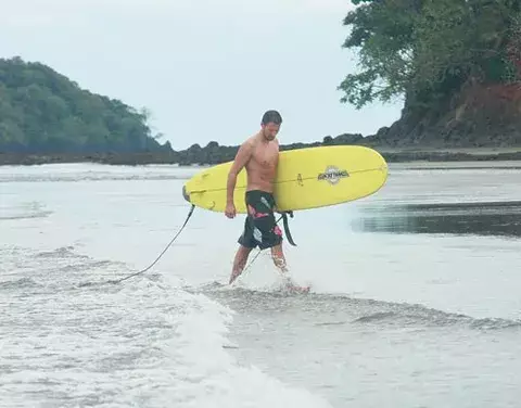 Desafiando todo el año las mejores olas de Santa Catalina  