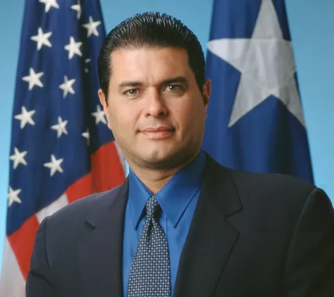 El Alcalde de San Juan dice que dormirá en autobús 