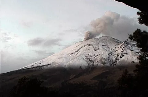 Los volcanes latinoamericanos se alborotan