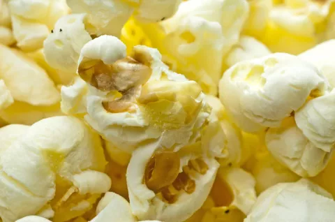Cómo se hacen las palomitas de maíz