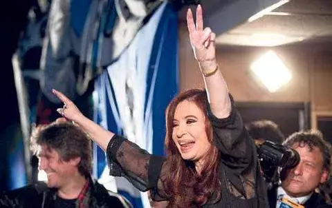 Presidenta Fernández impone  nuevo modelo: El “cristinismo” 