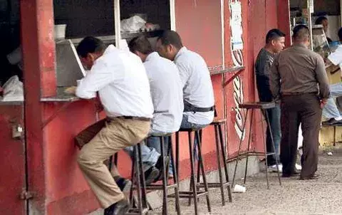 Piden al Gobierno subir tope de ingresos para crédito fiscal 