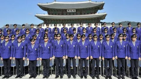 Nueva policía "Gangnam Style" patrulla Seúl 