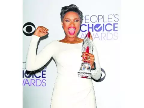 Jennifer Hudson fue galardonada con el Premio Humanitario Favorito  