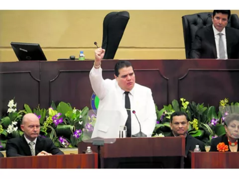 Gálvez promete seguir con ‘transformación’ del Órgano Legislativo 