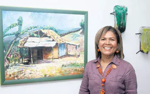 Invita a realizar el viaje interior, para llenarse de luz y ser felices 