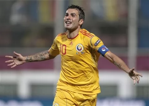 Adrián Mutu quiere adoptar a bebé rescatado de tubería