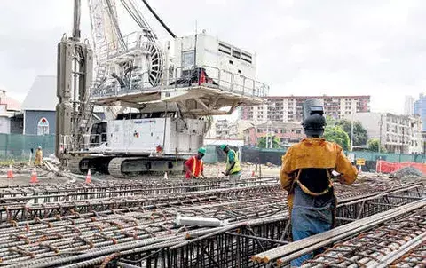 Francia promete sacar a Panamá de paraísos fiscales  