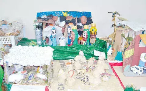 Arme un nacimiento creativo y    reutilizable 