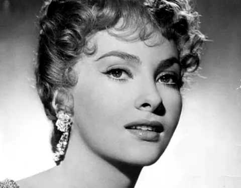 Subastarán una veintena de joyas de la actriz Gina Lollobrigida