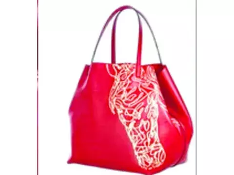 Matryoshka, el bolso del Año del Caballo y más de ‘Pre-Fall 2014’  