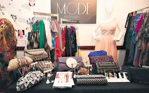El “look” de los 50 fue el   plato  fuerte del  “Retro Glam Night” 
