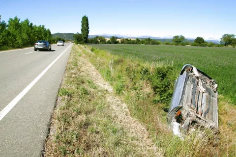 Pierde a su hijo en un accidente y la obligan a pagar la limpieza de su sangre