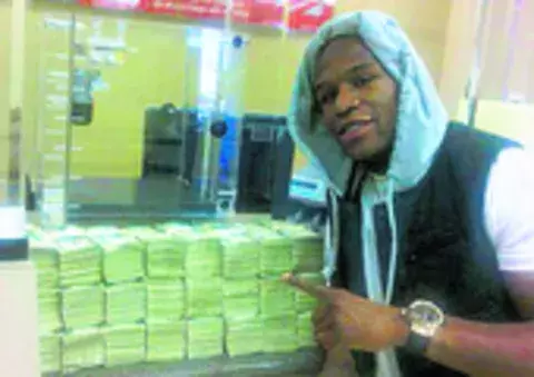 Floyd Mayweather Jr. no le apostó a los Broncos 