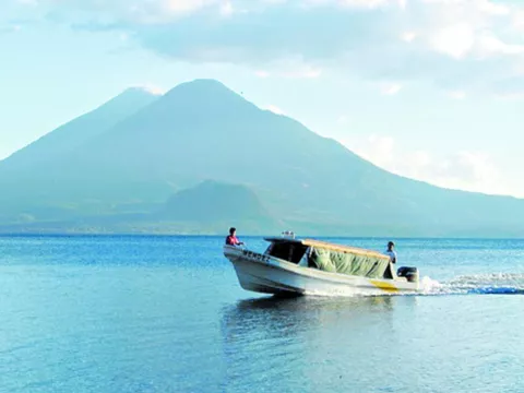 Los mil y un misterios que revela el  lago Atitlán