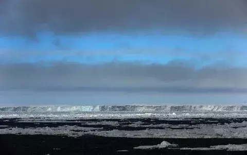 Científicos rusos a punto de extraer en Antártida agua más antigua del mundo