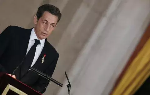 Sarkozy anuncia medidas "radicales" para luchar contra el paro