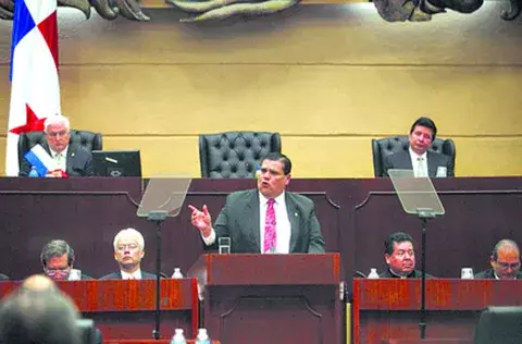 Discurso de Gálvez fue dirigido a quienes critican su gestión en la Asamblea 