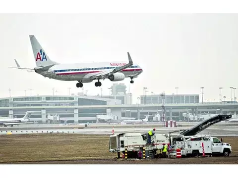 Compra podría provocar la salida de la bancarrota de A. Airlines  