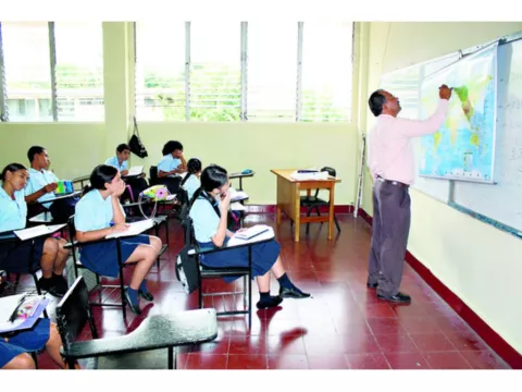  Preocupación por la calidad de la educación en medio de la huelga 