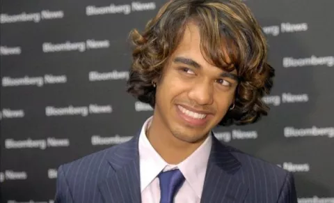 Joven pasa de cantar en el concurso 'American Idol' al metro