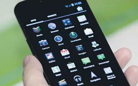  IPhone y Android podrán utilizar la red de BlackBerry  