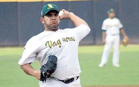 Álvarez se sube a la “lomita” 