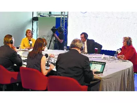 Encuesta radial da por vencedora a expresidenta 