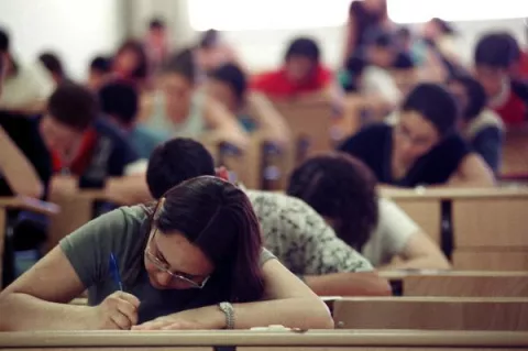 Programa informático corrige 1,800 pruebas por hora