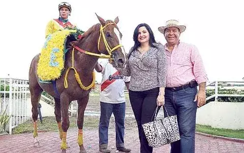 <br>   “Predathor”  ganó  y nohubo triplecoronado 