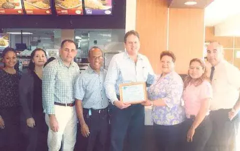 Comité de Protección al Paciente y Familiares reconoce a McDonald´s David <br>   
