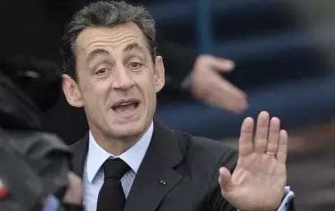 Sarkozy: Panamá y Uruguay, paraísos fiscales que el G20 no va a tolerar