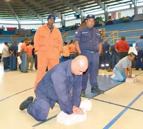 Prueban destrezas de los funcionarios en emergencias 