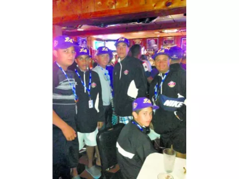 Pequeños fueron premiados con una gran cena 