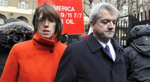 Cárcel para exministro y su exmujer por multa de tráfico