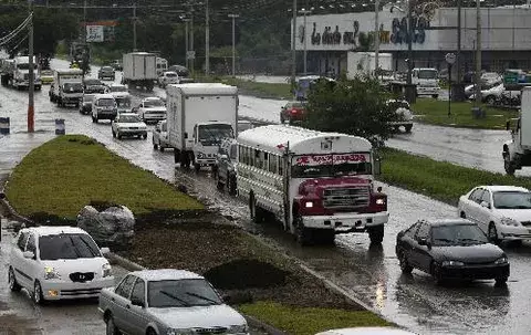 Restablecen tráfico en la vía Tocumen, luego de accidente