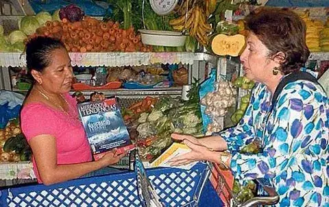 Proyecto de lectura llega al Mercado  de Penonomé 