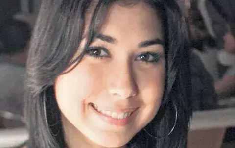  Muy enfocada en sus estudios, pero a la vez, cautivada por la música 