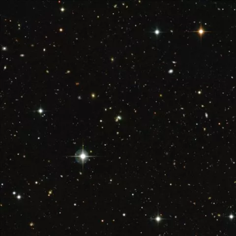 Descubren un nuevo tipo de galaxia apodada "judía verde" por su apariencia