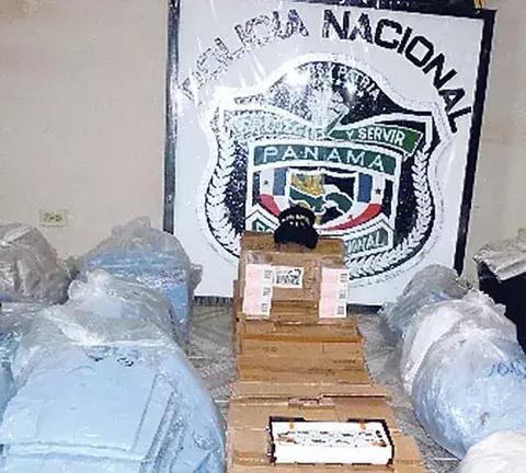 Recuperan mercancías robadas de un almacén 