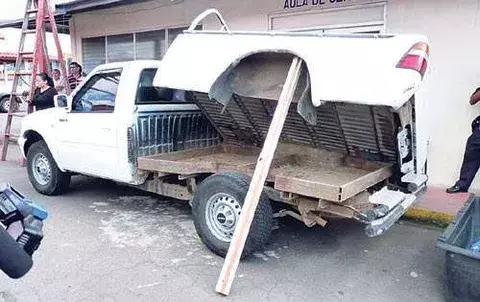 Hallan 144 kilos de droga en doble fondo de un ‘pick-up’ 