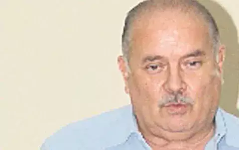Bernal olvida  críticas hacia el PRD y se reúne con  la cúpula de ese colectivo 