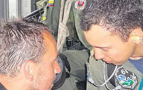 Rescatan a dos polacos que naufragaron 
