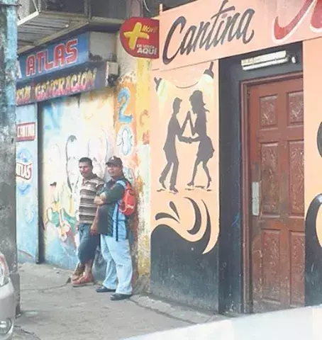 Peligra construcción del  nuevo mercado por terquedad de asiáticos 