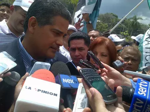 Antonio Fletcher es el elegido por Roxana Méndez