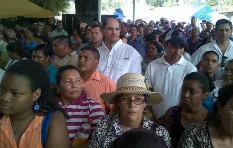 Nazareno de Atalaya reunió a candidatos presidenciales