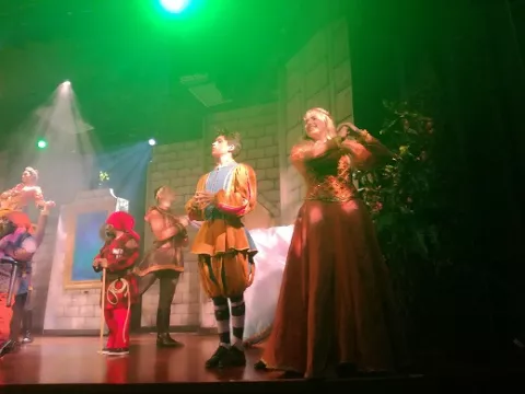 En el musical Blancanieves, Diego tiene triple oportunidad de lucirse